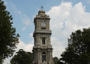 Dolmabahçe Saat Kulesi